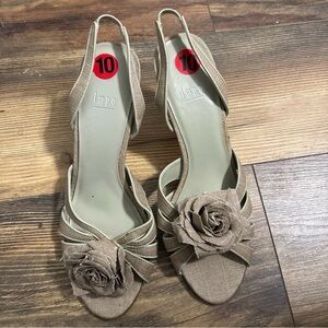 IMPO VALOR LT BROWN LINEN ROSE VAMP STRAPPY OPEN TOE SLINGBK KITTEN HEELS SZ 10